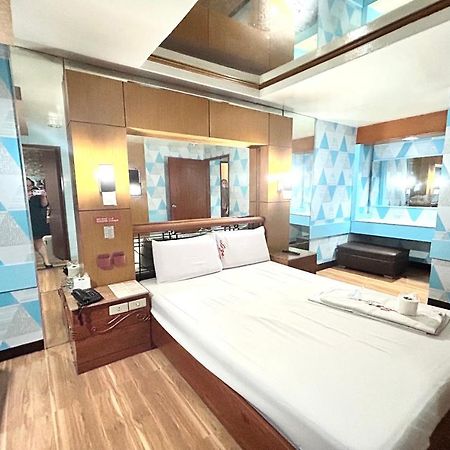 Oyo 971 Liza Lodge Pasay Esterno foto