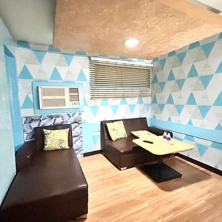 Oyo 971 Liza Lodge Pasay Esterno foto