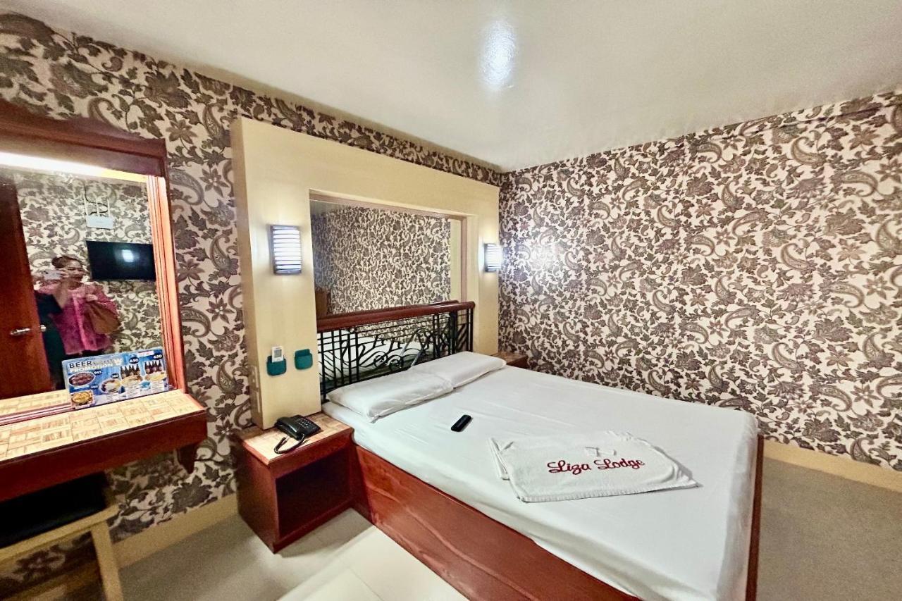 Oyo 971 Liza Lodge Pasay Esterno foto